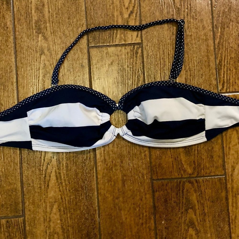 Tommy Hilfiger Bikini Top Size Medium